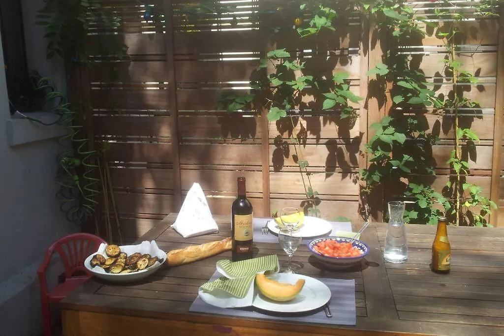 Town House, With Garden And Parking Villa Paris